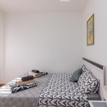 Apartman Milijana Fažana Exteriör bild