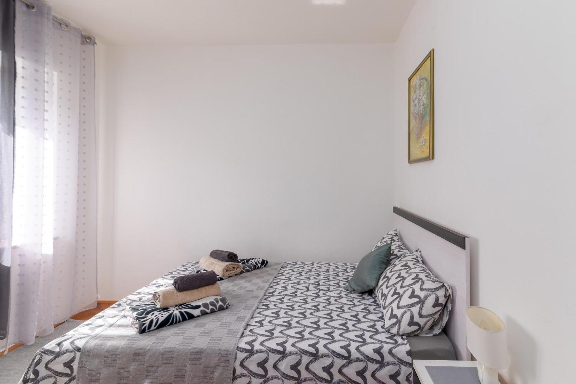 Apartman Milijana Fažana Exteriör bild